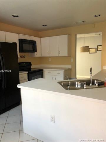 8183 NW 201st St, Hialeah, FL 33015 photo 8