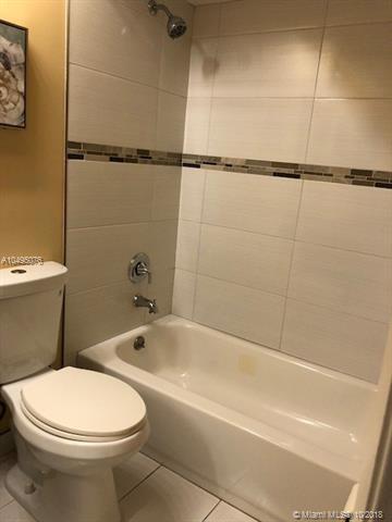 8183 NW 201st St, Hialeah, FL 33015 photo 13