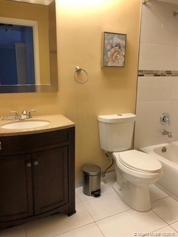 8183 NW 201st St, Hialeah, FL 33015 photo 12
