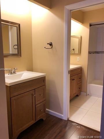 8183 NW 201st St, Hialeah, FL 33015 photo 14