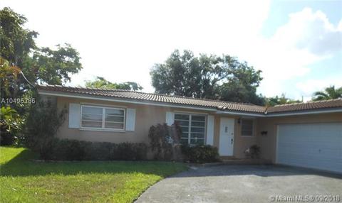 14460 Harris Pl, Miami Lakes, FL 33014 photo 2