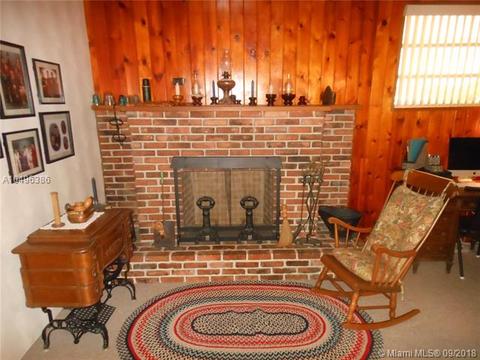 14460 Harris Pl, Miami Lakes, FL 33014 photo 7