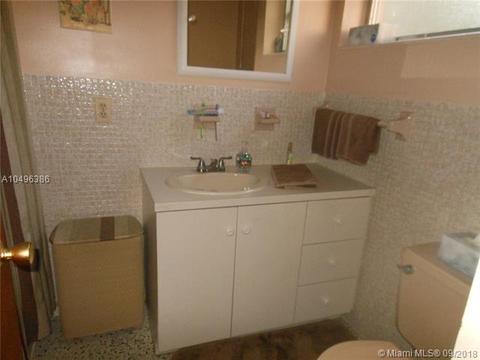 14460 Harris Pl, Miami Lakes, FL 33014 photo 13