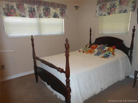 14460 Harris Pl, Miami Lakes, FL 33014 photo 14