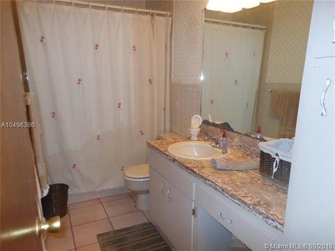14460 Harris Pl, Miami Lakes, FL 33014 photo 15