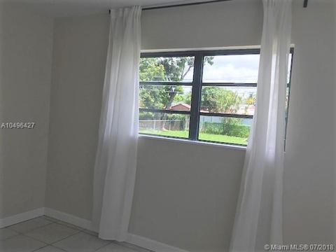 751 E 54th St, Hialeah, FL 33013 photo 4