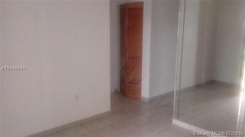 7359 W 30th Ct, Hialeah, FL 33018 photo 2