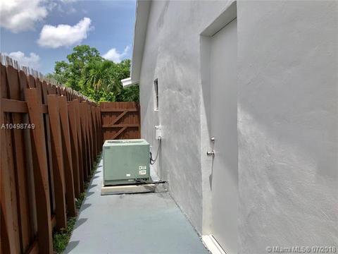 Undisclosed, Miami, FL 33175 photo 14