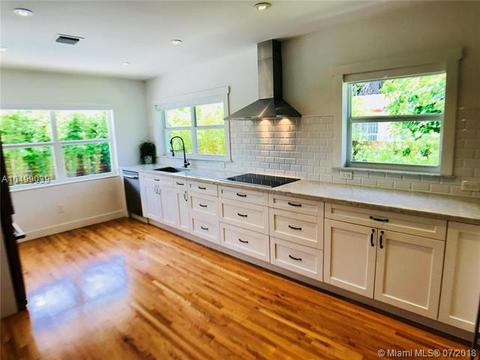 9540 Byron Ave, Surfside, FL 33154 photo 33