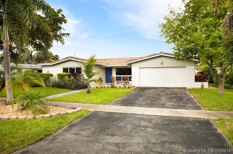 1418 E Hawthorne Cir, Hollywood, FL 33021 photo 2