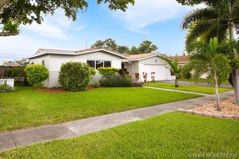 1418 E Hawthorne Cir, Hollywood, FL 33021 photo 1