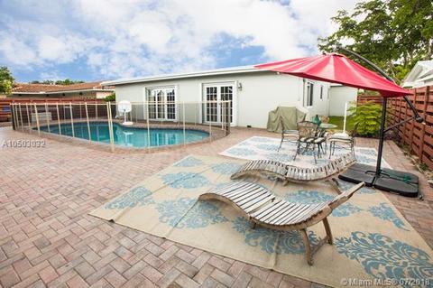 1418 E Hawthorne Cir, Hollywood, FL 33021 photo 3