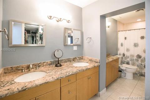 1418 E Hawthorne Cir, Hollywood, FL 33021 photo 12