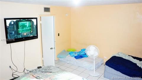 Undisclosed, Hialeah, FL 33014 photo 24