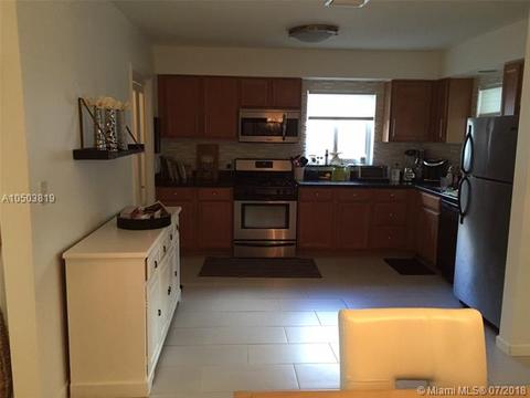 8943 Emerson Ave, Surfside, FL 33154 photo 8