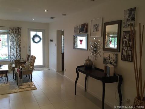 8943 Emerson Ave, Surfside, FL 33154 photo 5