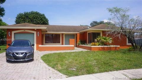 Undisclosed, Hialeah, FL 33015 photo 1