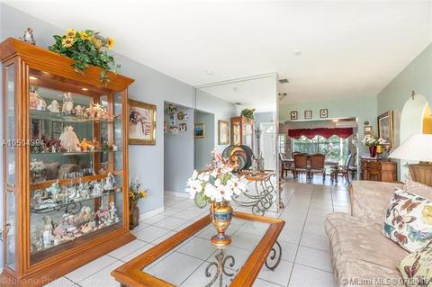 660 E 53 St, Hialeah, FL 33013 photo 12