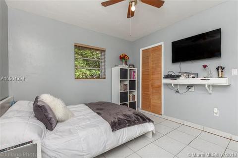 660 E 53 St, Hialeah, FL 33013 photo 8