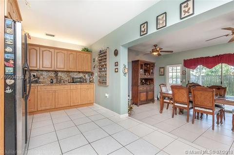 660 E 53 St, Hialeah, FL 33013 photo 16