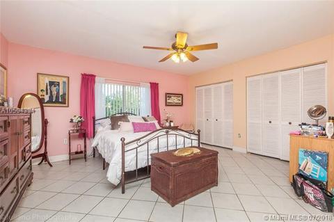 660 E 53 St, Hialeah, FL 33013 photo 4
