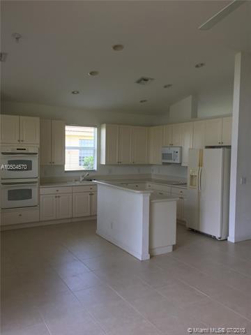 5184 SE Graham Dr, Stuart, FL 34997 photo 8