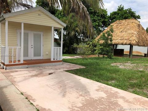 4462 NW 204th St, Miami Gardens, FL 33055 photo 2