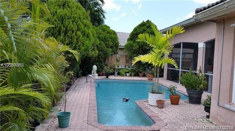 16012 SW 79th Ter, Miami, FL 33193 photo 2