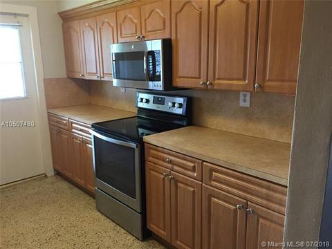 Undisclosed, Pinecrest, FL 33156 photo 4