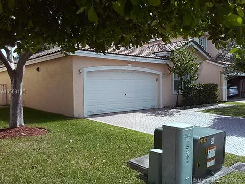3942 Crescent Creek Pl, Coconut Creek, FL 33073 photo 3
