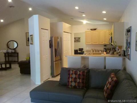 3942 Crescent Creek Pl, Coconut Creek, FL 33073 photo 9