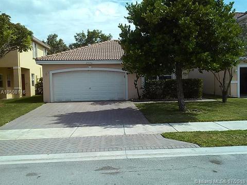 3942 Crescent Creek Pl, Coconut Creek, FL 33073 photo 1