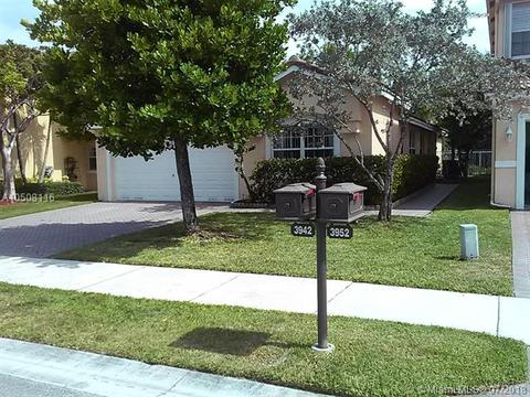 3942 Crescent Creek Pl, Coconut Creek, FL 33073 photo 4