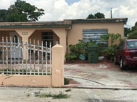 161 E 43rd St, Hialeah, FL 33013 photo 2