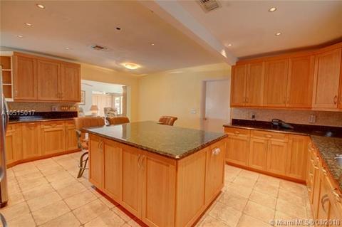 280 SE 3rd Ct, Pompano Beach, FL 33060 photo 11