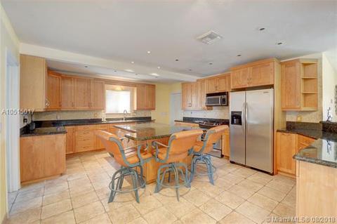280 SE 3rd Ct, Pompano Beach, FL 33060 photo 9