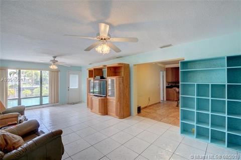 280 SE 3rd Ct, Pompano Beach, FL 33060 photo 16