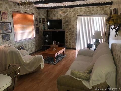 551 E 10th St, Hialeah, FL 33010 photo 4