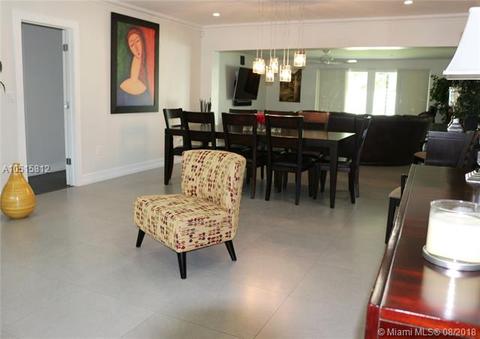551 E 64th St, Hialeah, FL 33013 photo 8