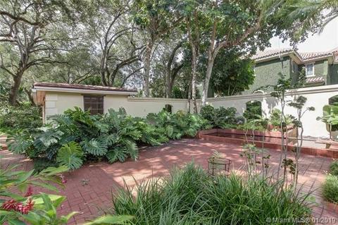 5000 Pine Dr, Miami, FL 33143 photo 22