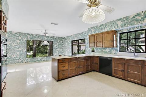 5000 Pine Dr, Miami, FL 33143 photo 10