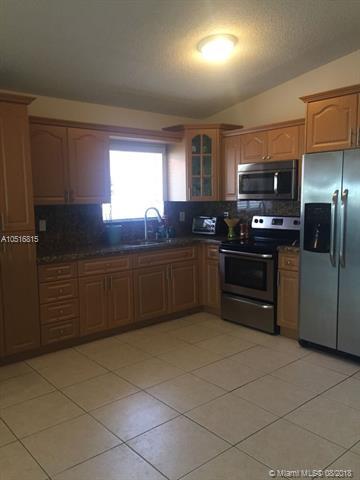 Undisclosed, Hialeah, FL 33018 photo 9
