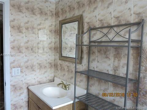 Undisclosed, Hialeah, FL 33010 photo 28