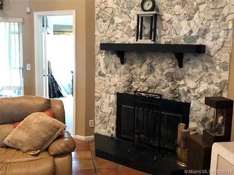 5404 Pine Cir, Coral Springs, FL 33067 photo 10