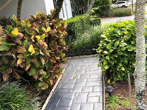 5404 Pine Cir, Coral Springs, FL 33067 photo 27