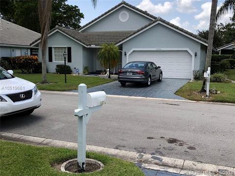 5404 Pine Cir, Coral Springs, FL 33067 photo 31