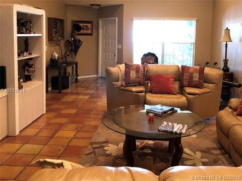 5404 Pine Cir, Coral Springs, FL 33067 photo 6