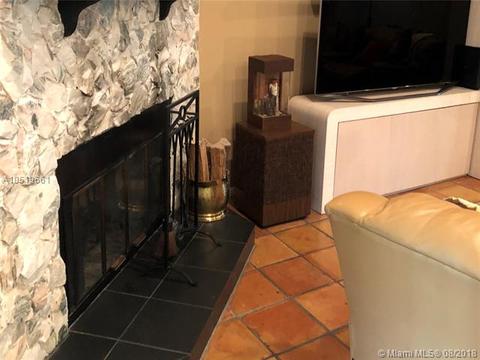 5404 Pine Cir, Coral Springs, FL 33067 photo 8