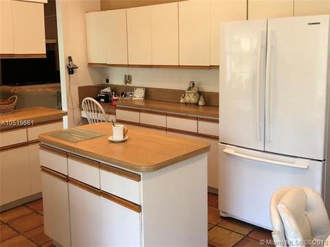 5404 Pine Cir, Coral Springs, FL 33067 photo 13