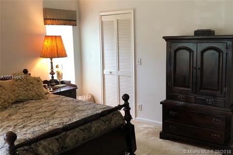 5404 Pine Cir, Coral Springs, FL 33067 photo 16